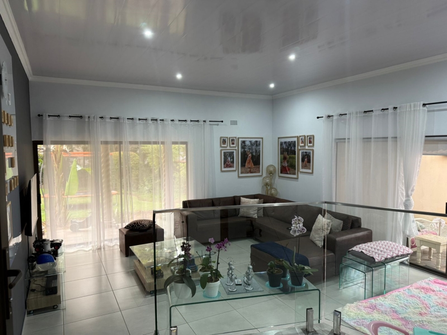3 Bedroom Property for Sale in Safari Gardens North West